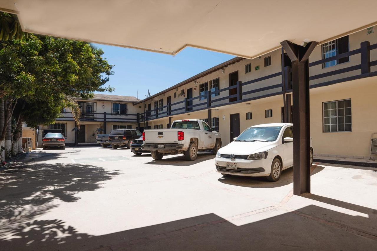 Oyo Hotel Cocobeach, เอนเซนาดา ภายนอก รูปภาพ